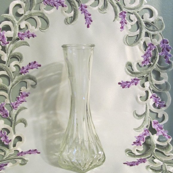 Vintage Hoosier 6" Clear Glass #4063-C Hexagon Bud Vase Diamond Cut Ribbed - Picture 1 of 15